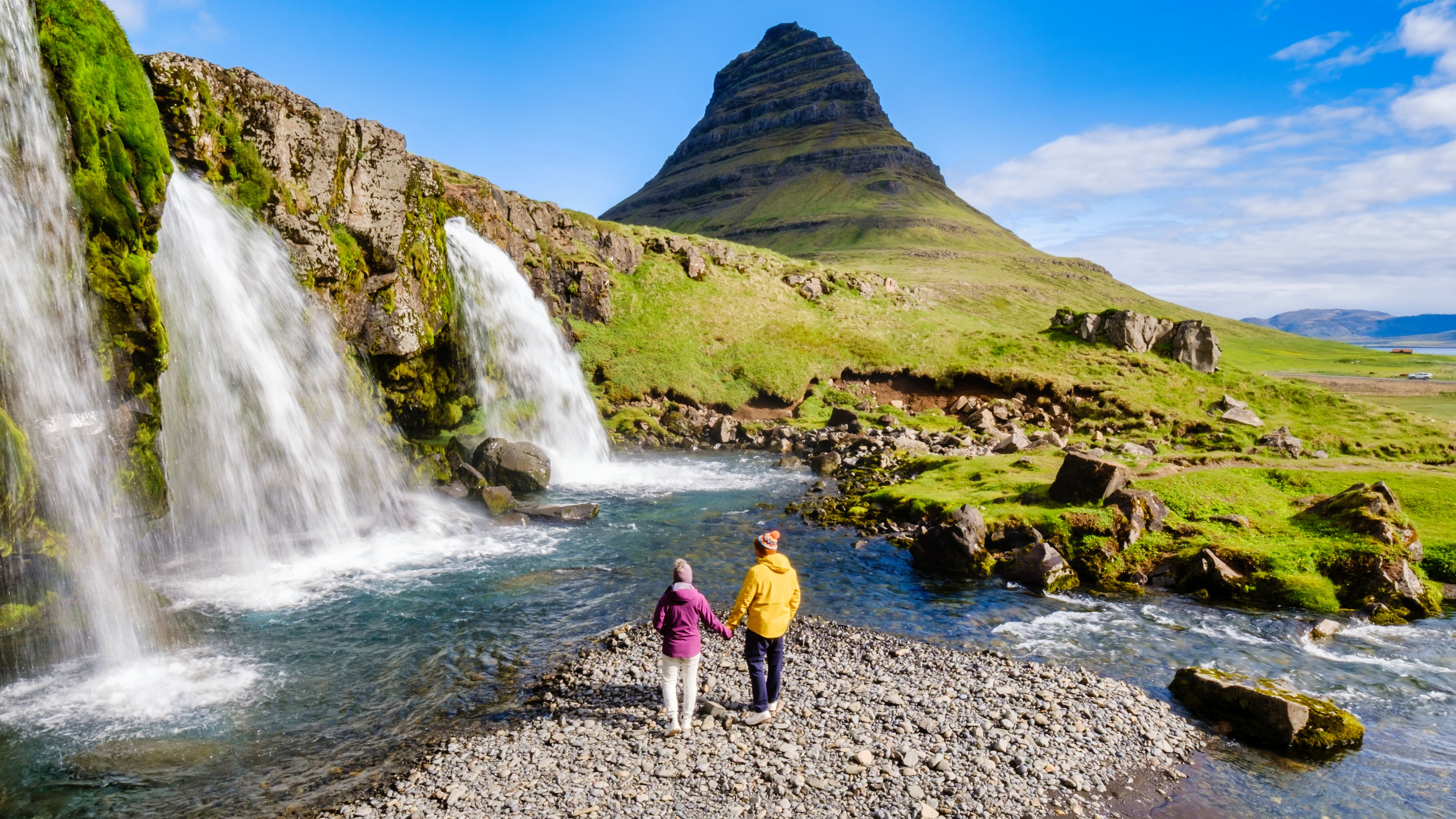Iceland Solar Eclipse 2026 – Snæfellsnes Experience with Home-Cooked Dinner by Minibus - view 2