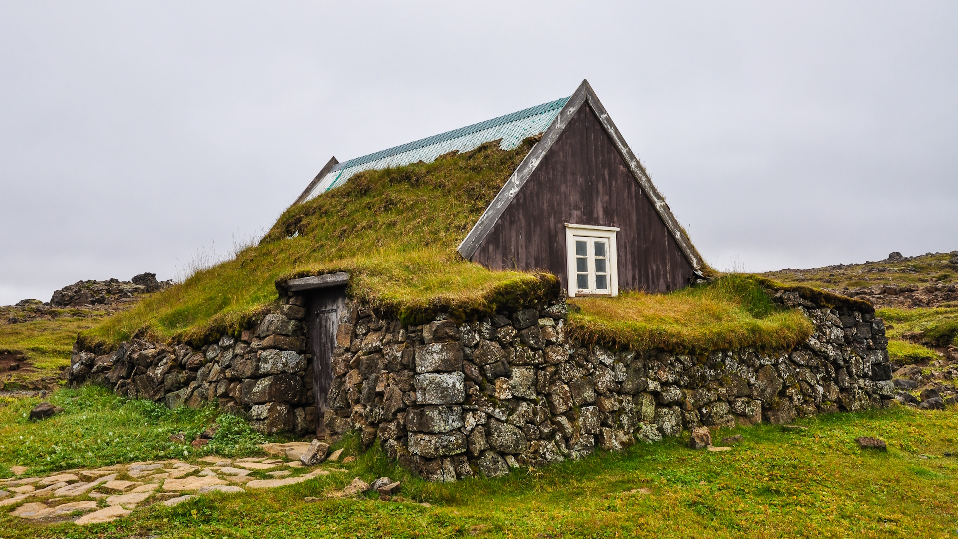 Ancient Trails - Hut-to-Hut Hiking Tour - view 3
